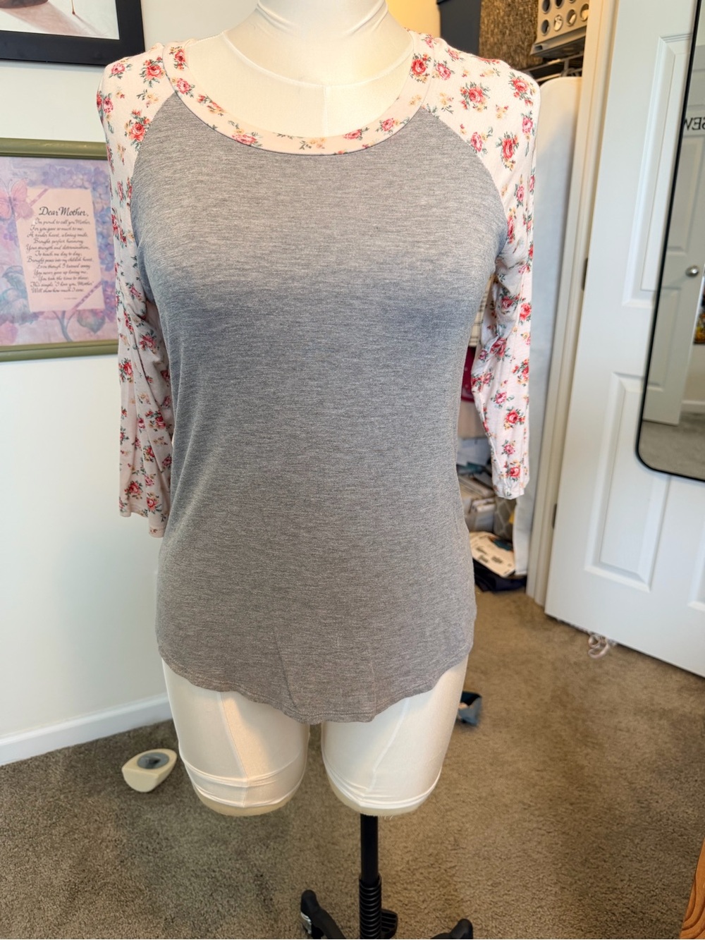 Chris & Carol Gray Raglan Top with Cream Floral Sleeves